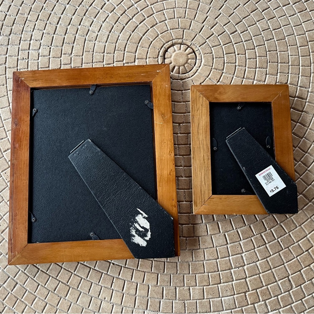 Pair of Solid Pine, Basketweave, Matching Photo Frames - Picture 2 of 3